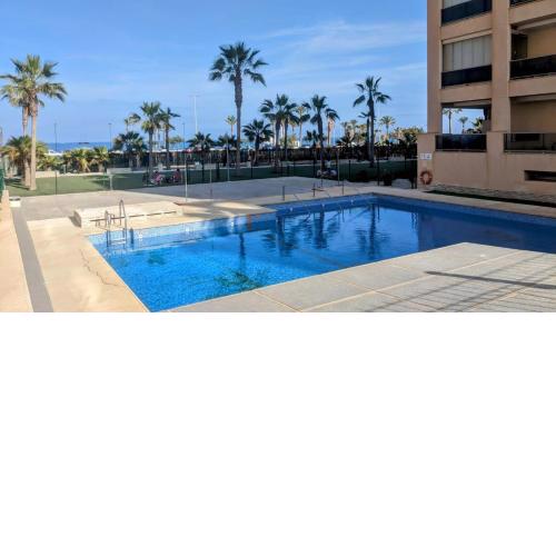Apartamento en Las Salinas en primera línea de playa