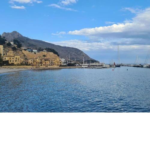 apartamento en lujoso puerto deportivo
