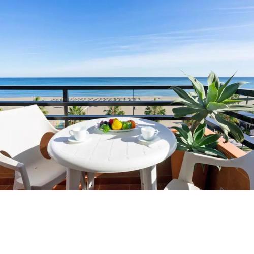 Apartamento en Playa Álamos - Bajondillo con parking gratuito