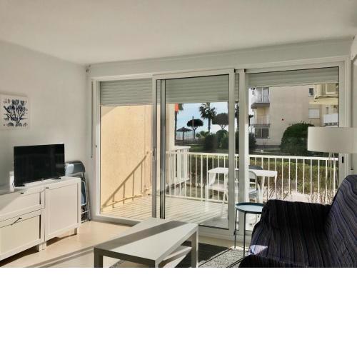Apartamento en primera linea de playa 100A - INMO22