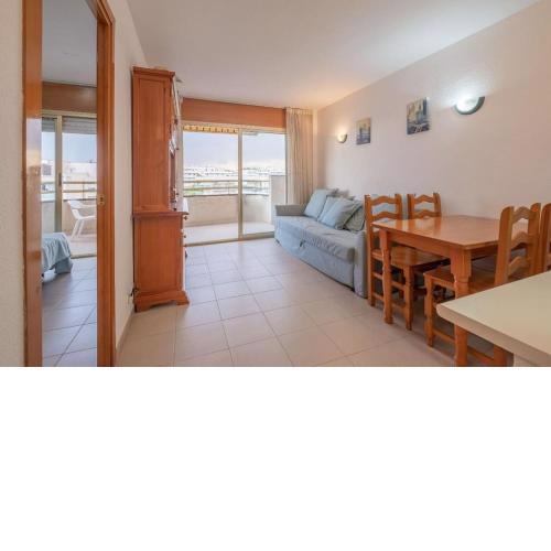 Apartamento en Salou con 3 piscinas junto a Port Aventura