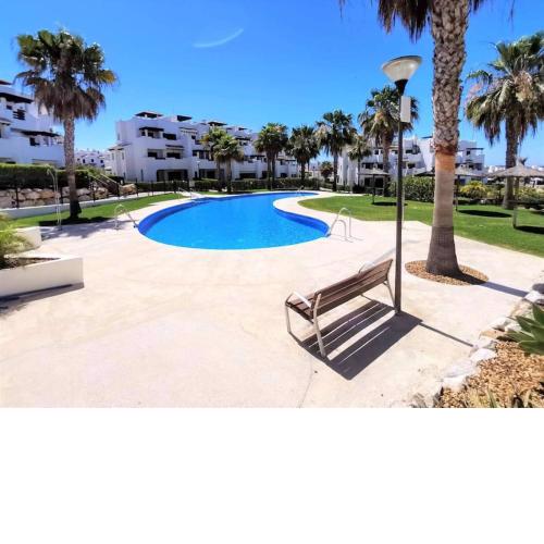 Apartamento en Vera con 3 habitaciones y piscina.