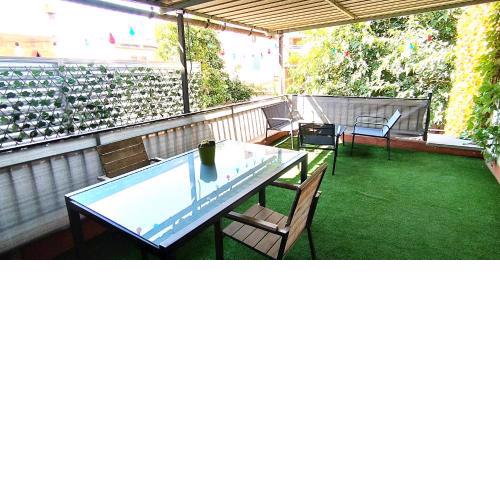 Apartamento entero con terraza en el centro de Rubí