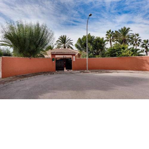 Apartamento Esclusivo con Piscina e Giardino