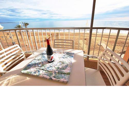 Apartamento Europa Primera linea de Playa Guardamar