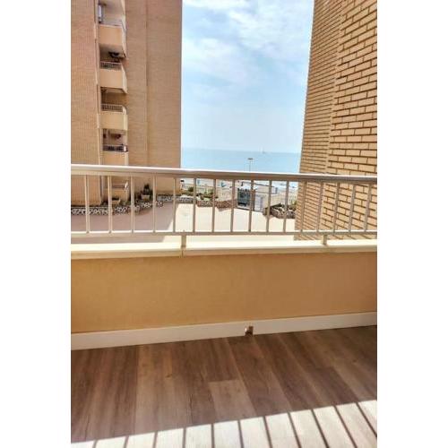 Apartamento frente a la playa