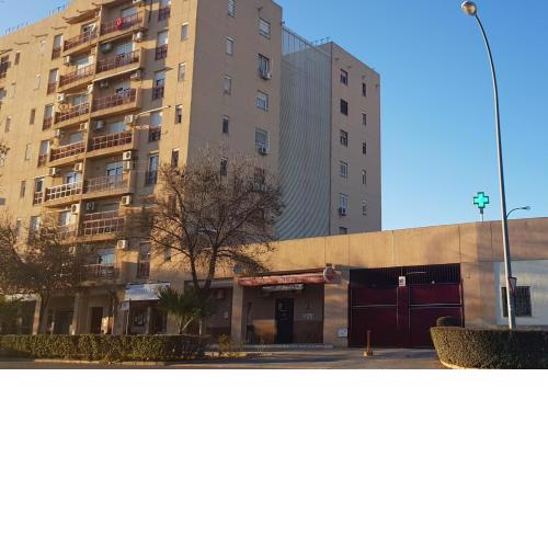 Apartamento frente a Palacio de Congresos (Fibes)