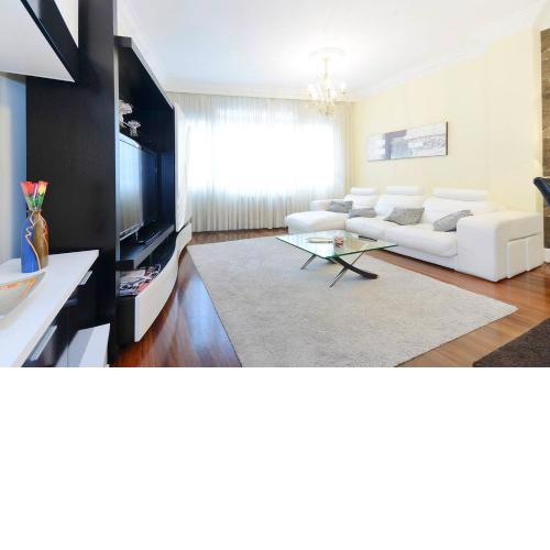Apartamento frente al Guggenheim con wifi y parking privado gratis