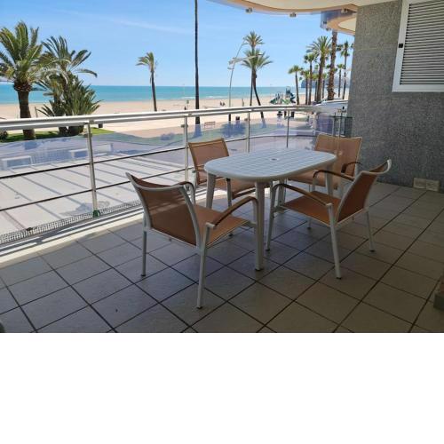 Apartamento frente al mar Pompeya 1A5