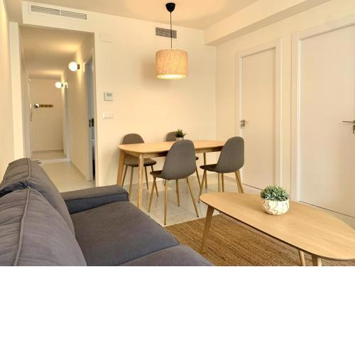 Apartamento junto a Estación Ave · 3 dormitorios