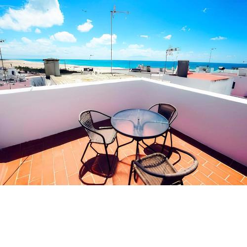 Apartamento junto al mar con azotea comunitaria I