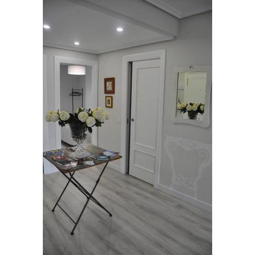 Apartamento La Estambrera II con Wifi y Aire Acondicionado