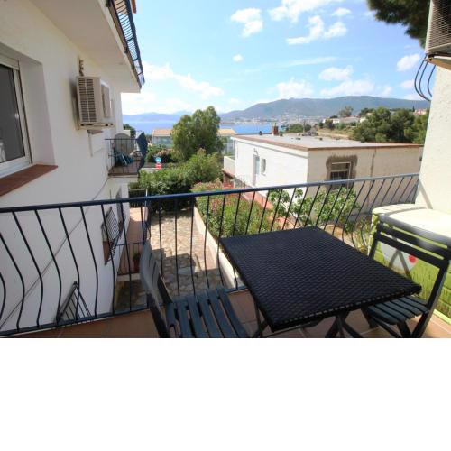 Apartamento Llançà, 2 dormitorios, 5 personas - ES-228-77