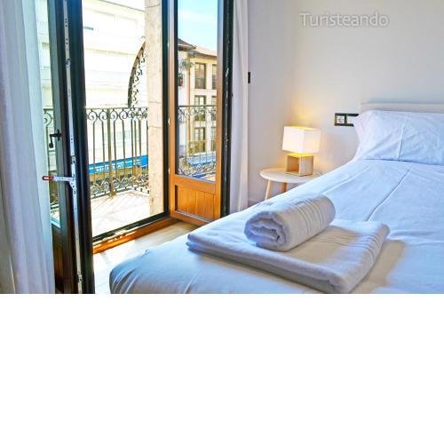 Apartamento Llerandi 2B - Totalmente reformado y con balcón al corazón de San Vicente de la Barquera