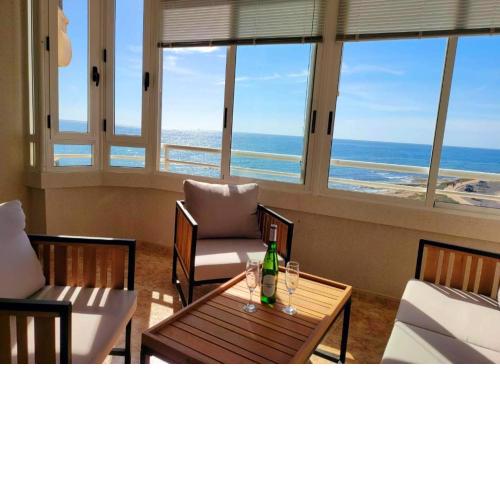 Apartamento Los Locos ,3 bed ,private parking space and sea view