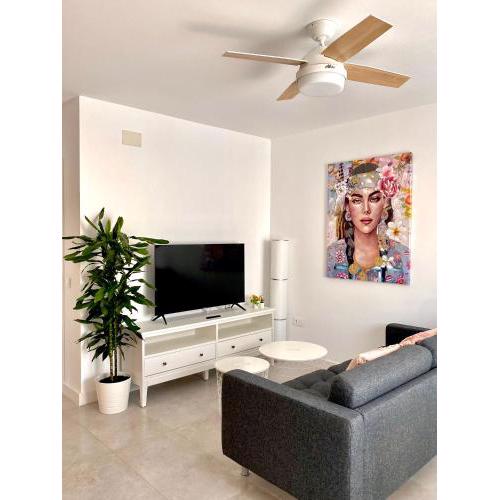 Apartamento Luz de Conil. WIFI+A/C. SOLO FAMILIAS Y PAREJAS
