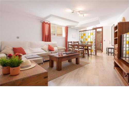 Apartamento Lyon en Alcanada by BeBreeze