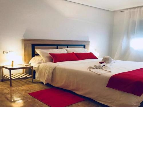 APARTAMENTO MANHATAN totalmente equipado CON PISCINA Y WIFI-CERCA A LA PLAYA