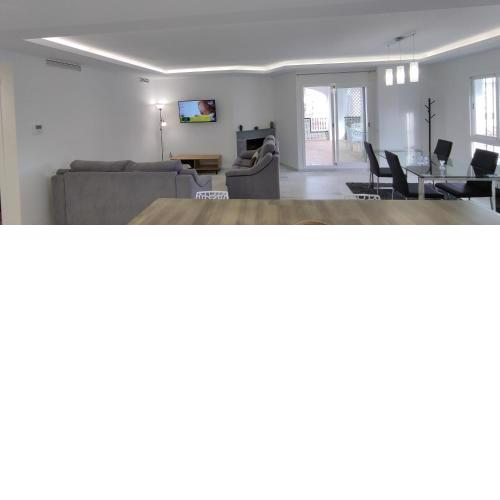 Apartamento moderno cerca de puerto banus