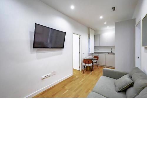 Apartamento Moderno en Barrio Salamanca by Exyca