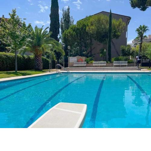 Apartamento Moderno Piscina y Parking Hostem