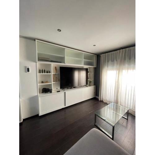APARTAMENTO MODERNO Y ACOGEDOR EN EL CENTRO de ALMERÍA