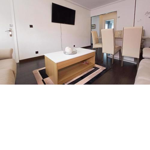 apartamento nuevo a 8 km de playa 3habitac
