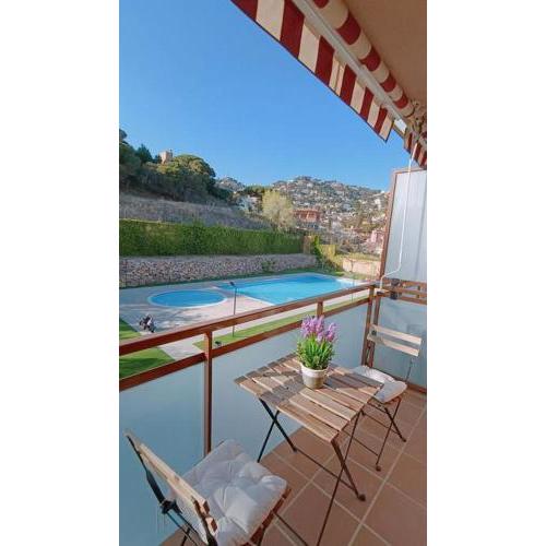 apartamento para 4 con piscina y parking