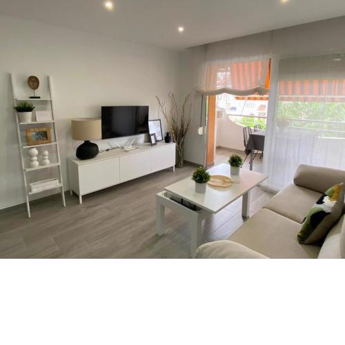 Apartamento pegado al mar .