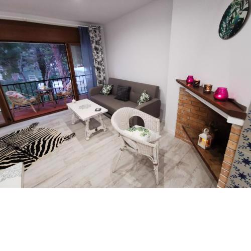 APARTAMENTO PORT DE RODA DE BARA -ROC SANT GAIETA