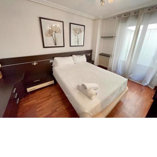 Apartamento Reyes de España / Free Parking & Wi Fi