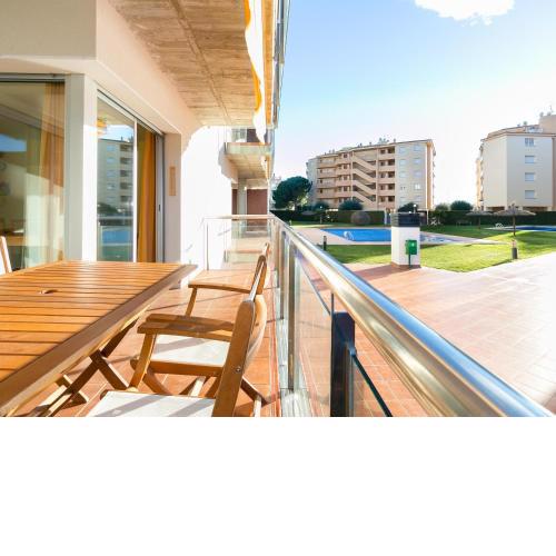 Apartamento Roses, 2 dormitorios, 4 personas - ES-228-123