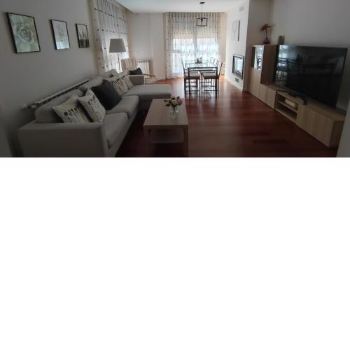 Apartamento Sabiñanigo Las Margas Pirineos, golf y piscina