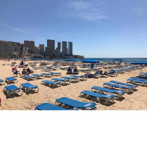 Apartamento Torre Yago primera linea playa Benidorm con Wi-Fi & AC