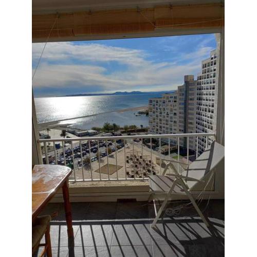 Apartamento vistas mar delante playa Empuriabrava