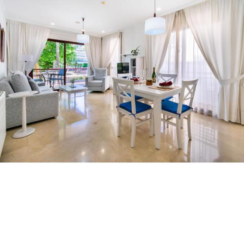 Apartamentos Albir Confort - Avenida 1 dorm