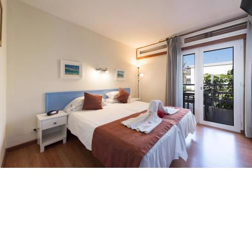 Apartamentos El Paseo