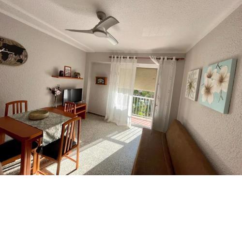 Apartamentos Ismael. Isabel