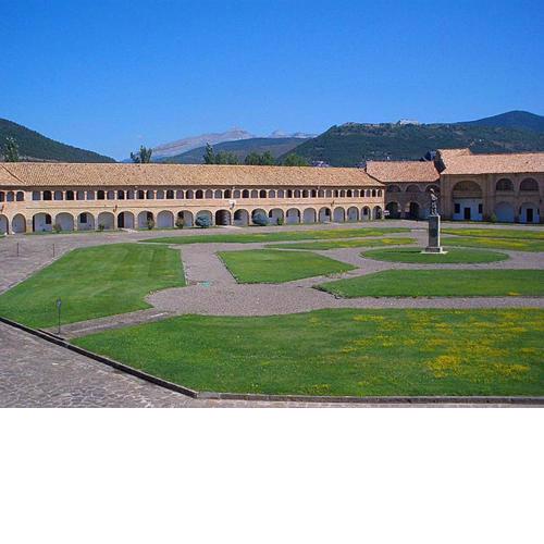 Apartamentos Jaca Ciudadela 3000