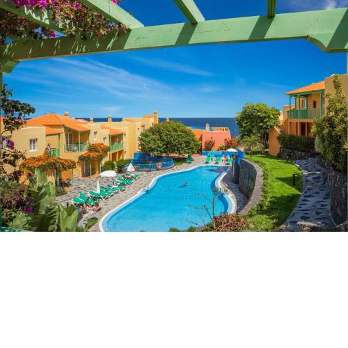 Apartamentos La Caleta