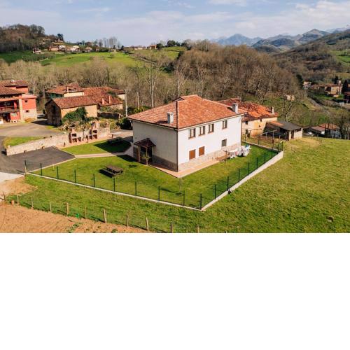 Apartamentos La Cortina