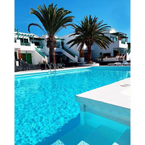 Apartamentos LlAMAR
