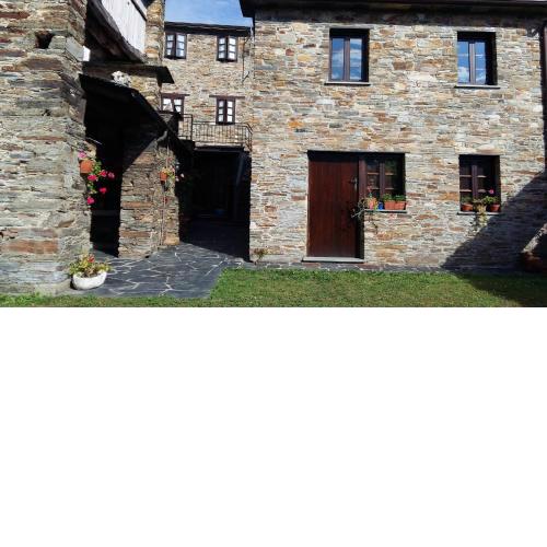 Apartamentos Los Castros