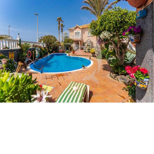 Apartamentos Los Delfines