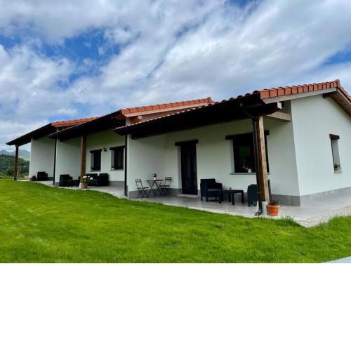 APARTAMENTOS LOS MANZANOS