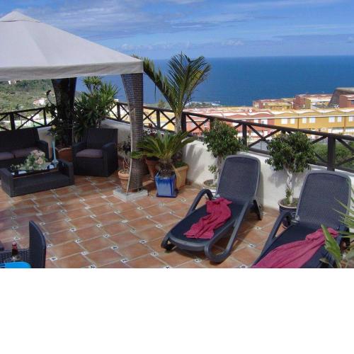 Apartamentos-Monasterio-de-San-Antonio-Apartment-im-englischen-Stil-mit-Meerblick