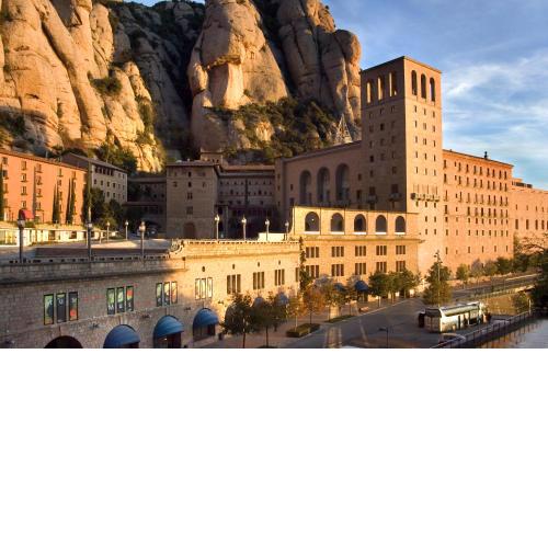 Apartamentos Montserrat Abat Marcet
