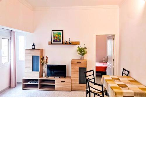 Apartamentos Ofelia - Céntrico apartamento junto a la playa