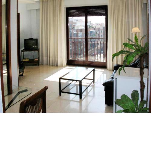 Apartamentos Olano C.B.