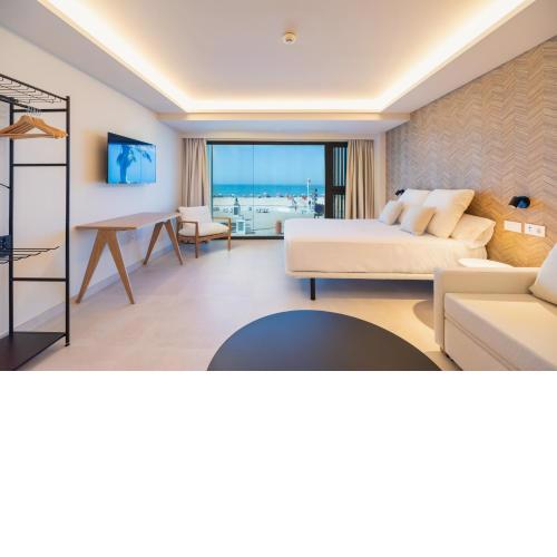 Apartamentos Playa Victoria